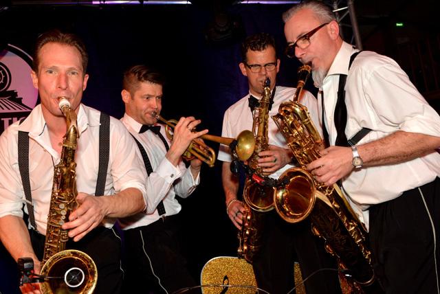 min 2015 12 19 station danse 644